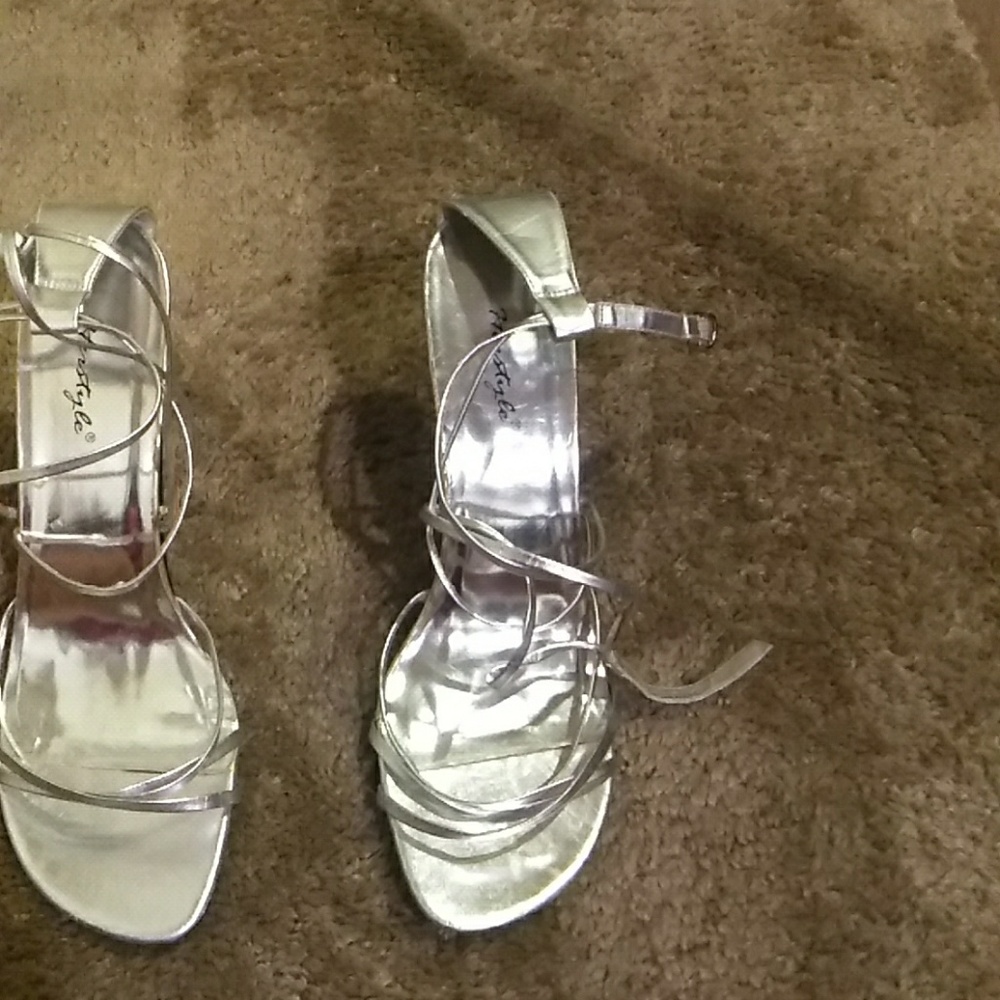 Women Stiletto size 11